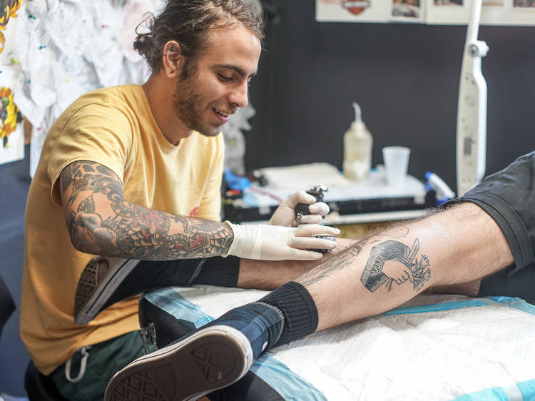 How Beach Culture Shapes the Look of a Tattoo Parlour Bondi Locals Choose